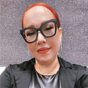 Meet your Posher, Jennifer